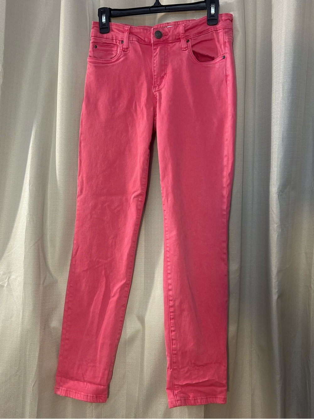 KUT from the Kloth Catherine Boyfriend
Pink Jeans Size 2